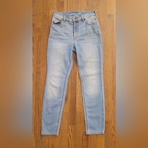 Old Navy Wow Women's Straight Jeans
